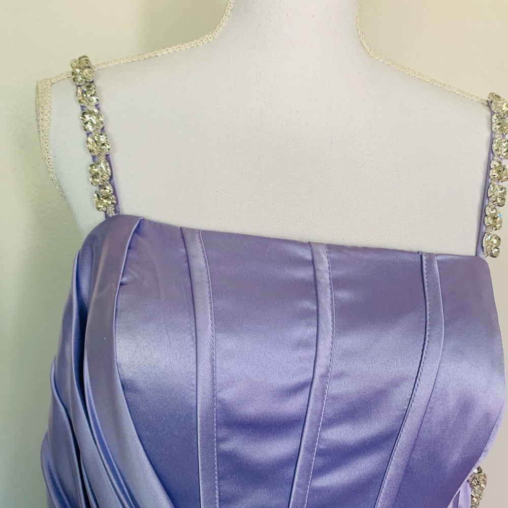 Women's formal dress size 16 polyester lace up back missing lace up string. NWOT - Picture 10 of 16
